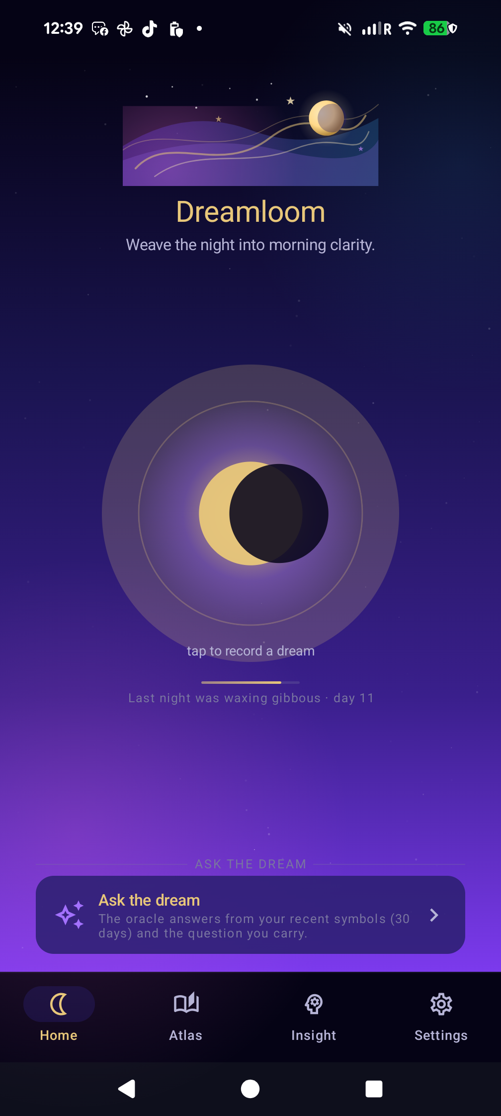 Dreamloom home screen showing recent dreams and moonlit capture