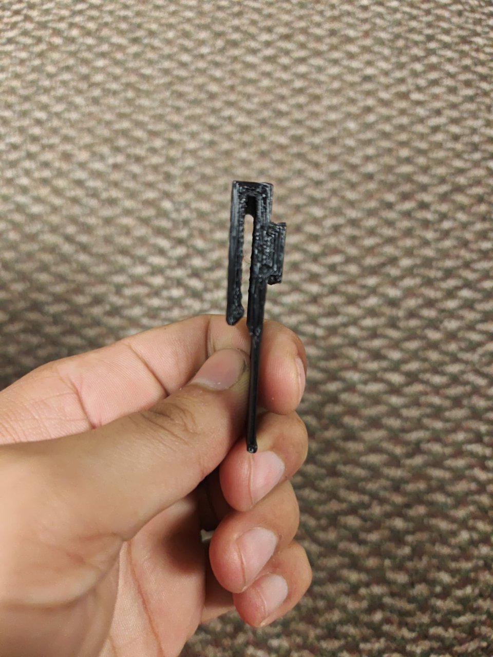 The thin v9 collar clip